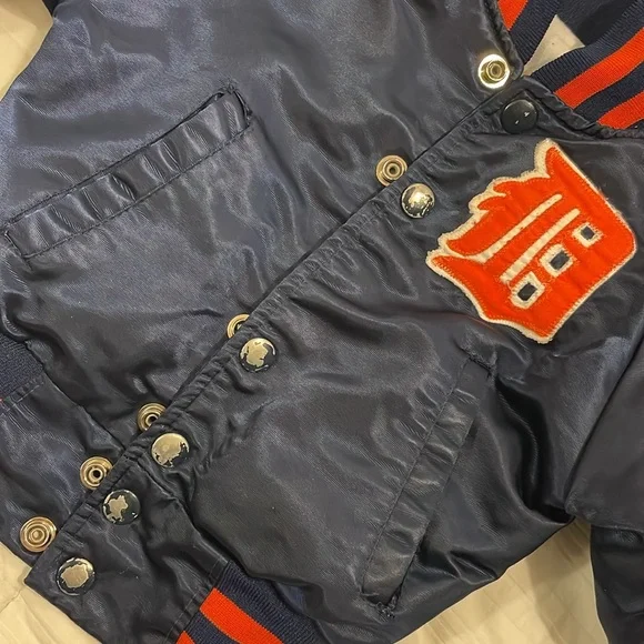 Pyramid MLB Licensed Jacket
